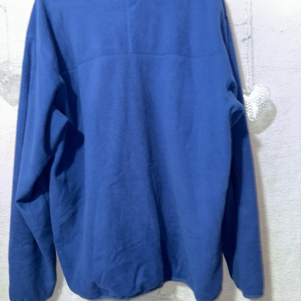 Fleece - Picture 3 of 3